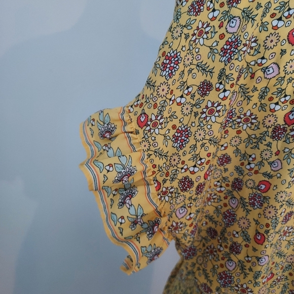 Max Studio Floral dress in yellow, black and White. Size M - Picture 11 of 14